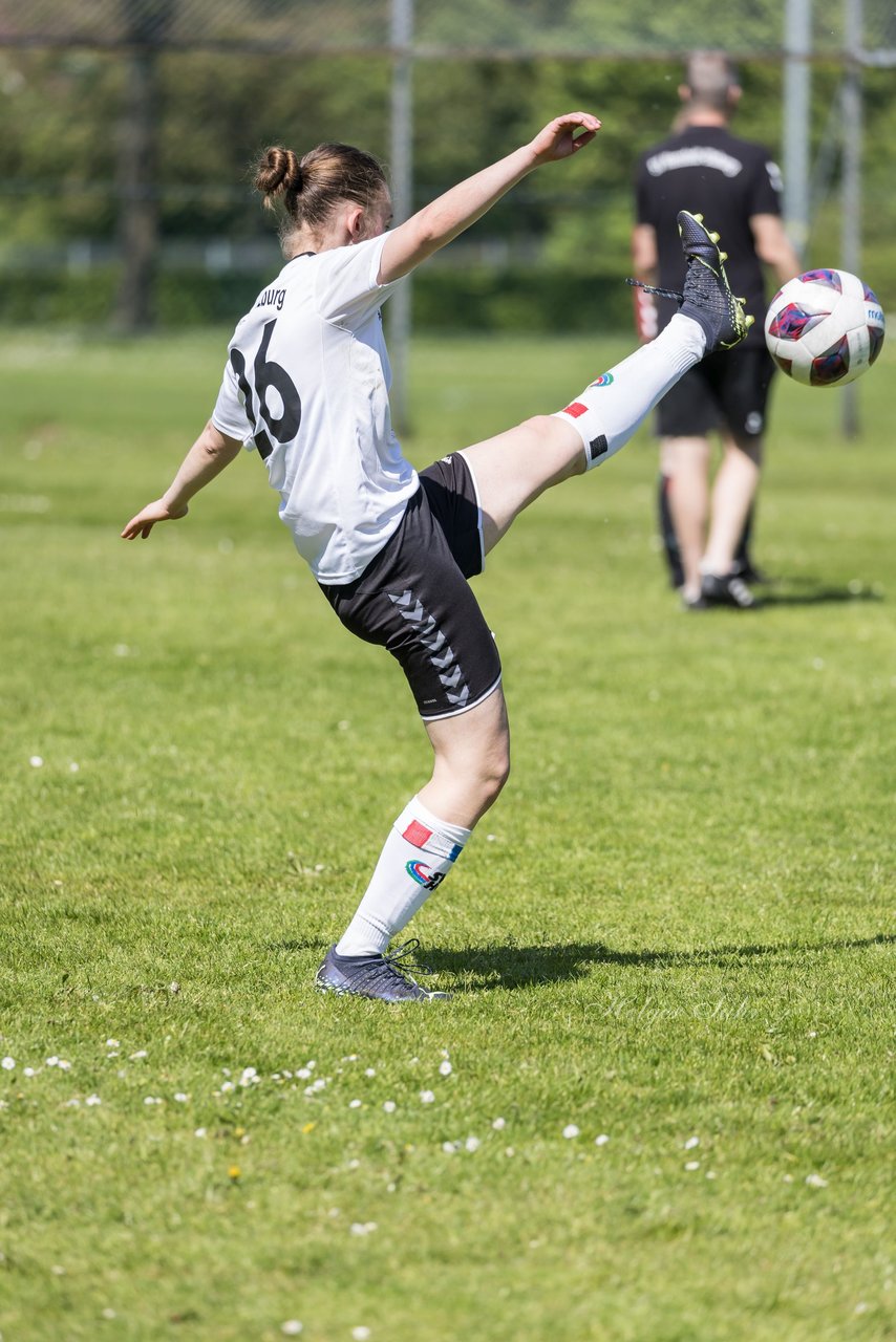 Bild 171 - F SV Henstedt Ulzburg - SV Fortuna Boesdorf : Ergebnis: 3:1